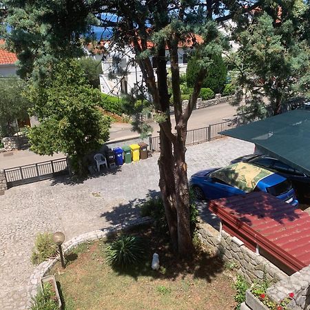 Apartments Toni-Malinska Luaran gambar
