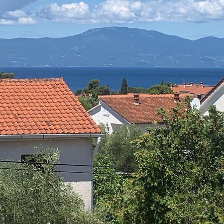 Apartments Toni-Malinska Luaran gambar