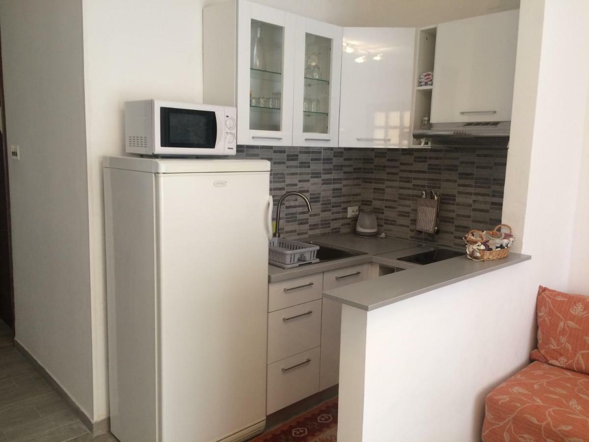 Apartments Toni-Malinska Luaran gambar